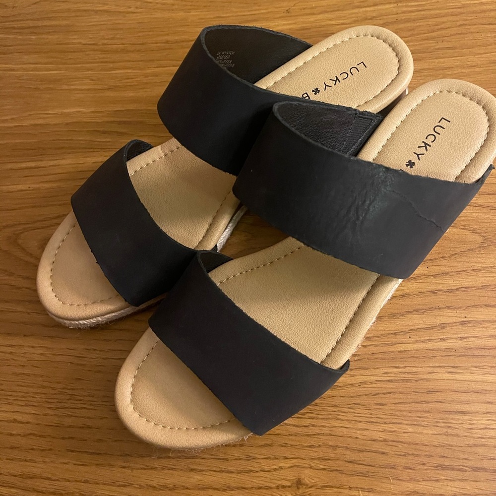 Lucky brand black leather wedge sandals size 9